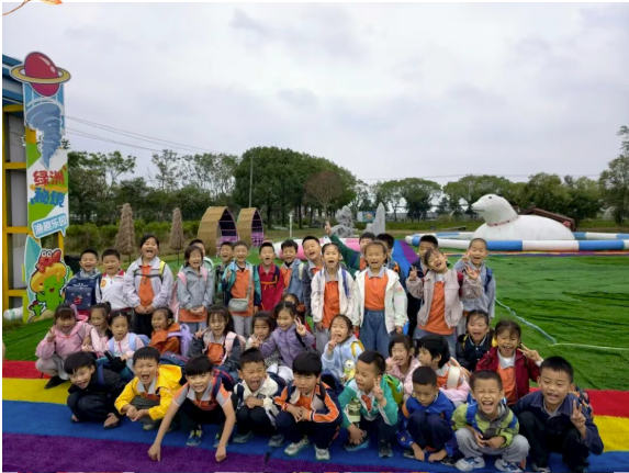 行走的课堂 成长的远方——青浦区白鹤小学2026学年第一学期校外...